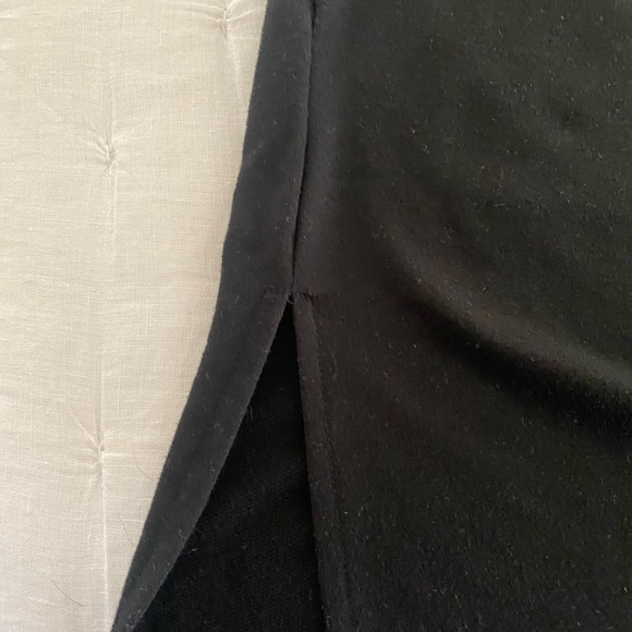 Black Cover Up - Picture 4 of 4